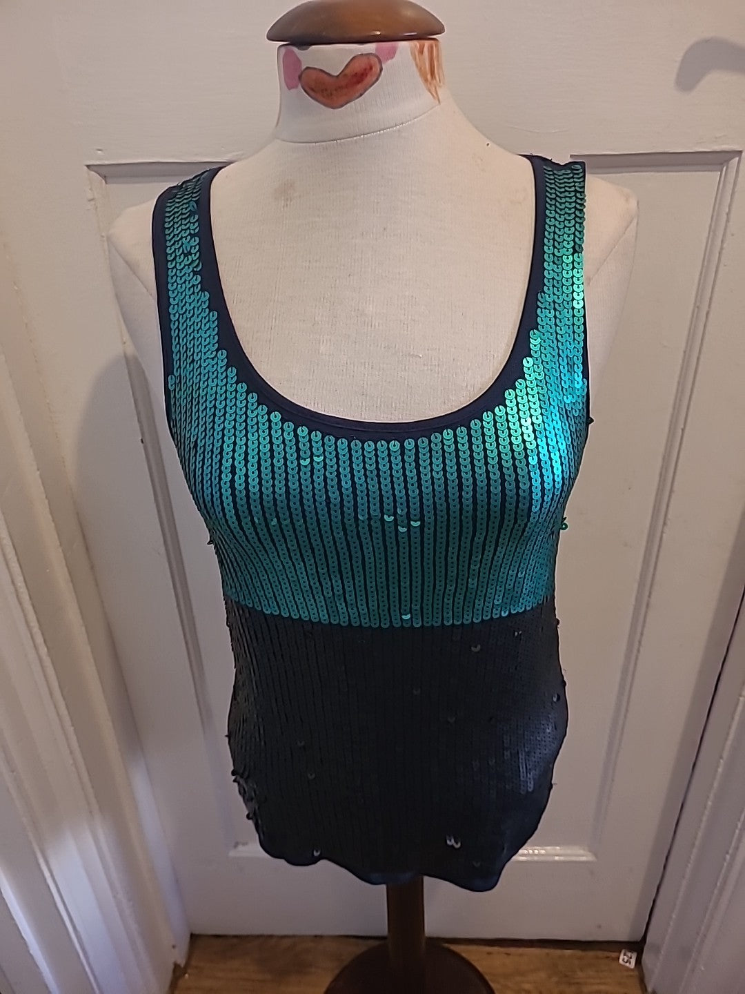 Ladies Evie Size 10 Navy Green Sequin Sleeveless Tank Top(Few Sequins Missing)