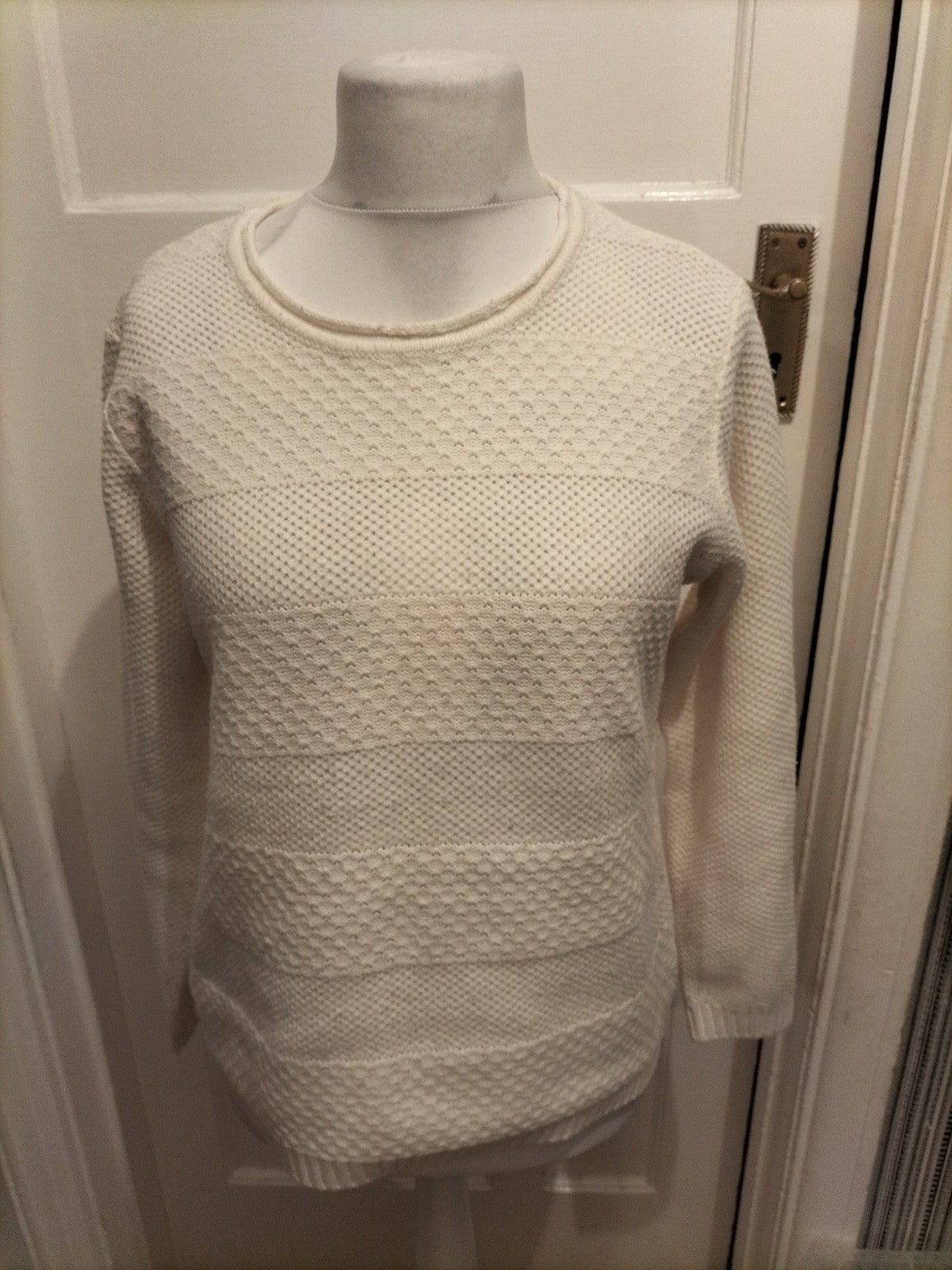 Ladies Isle Size 14-16 Ivory Long Sleeved Patterned Jumper