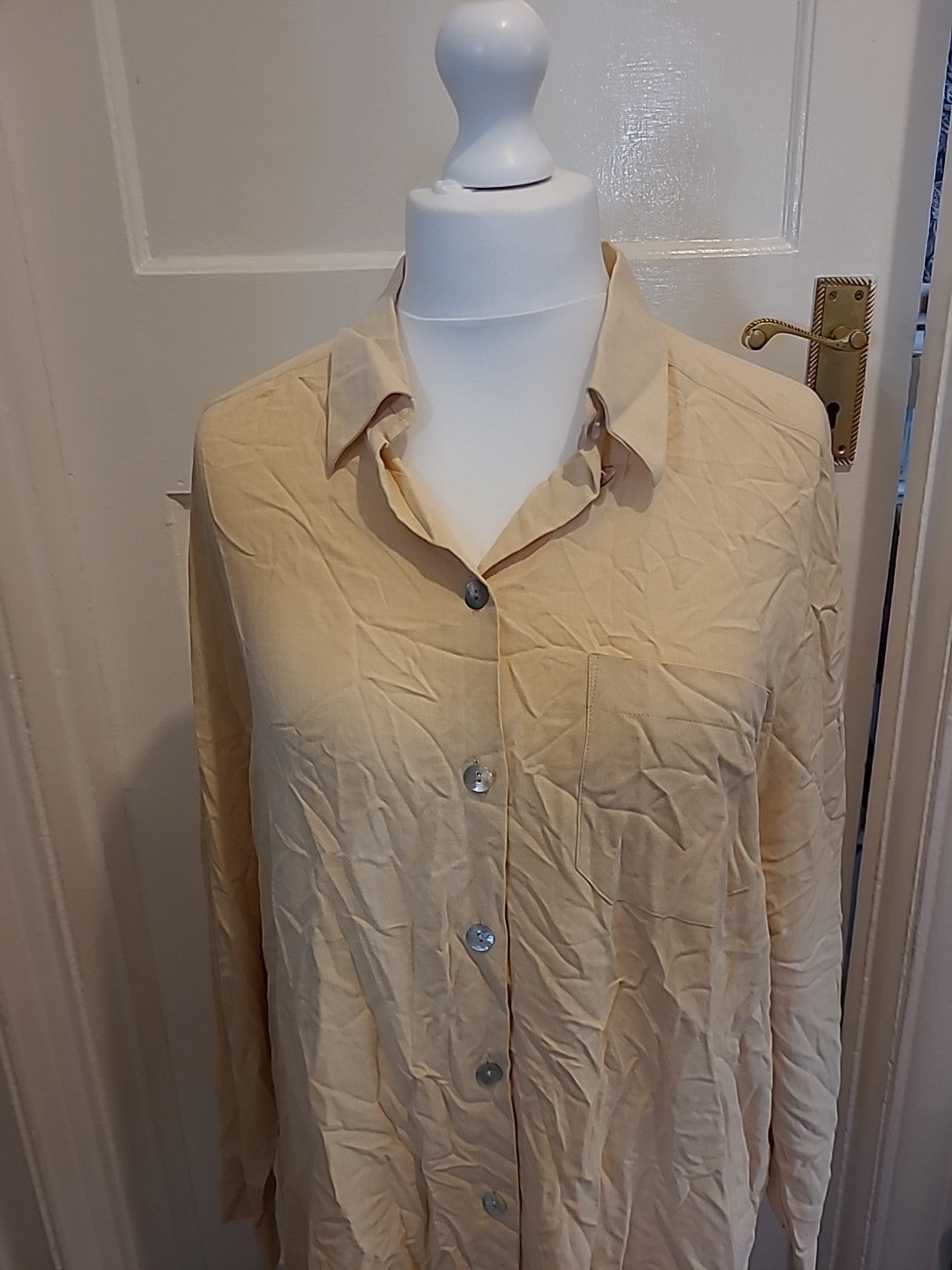 Ladies Fabiani Size 48* Beige Long Sleeved Blouse