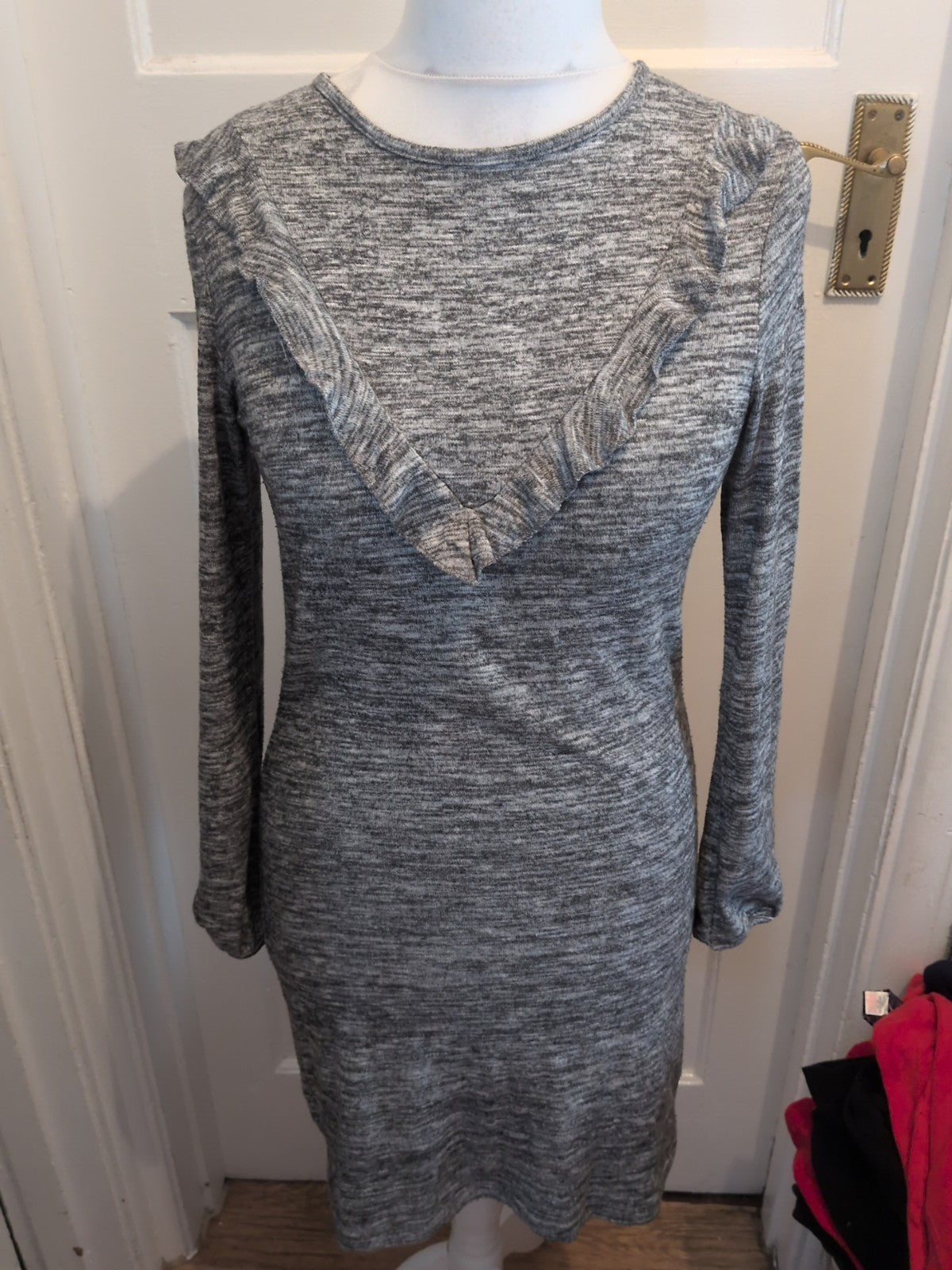 Ladies Peacocks Size 10 Grey Fleck Frilly V Dress