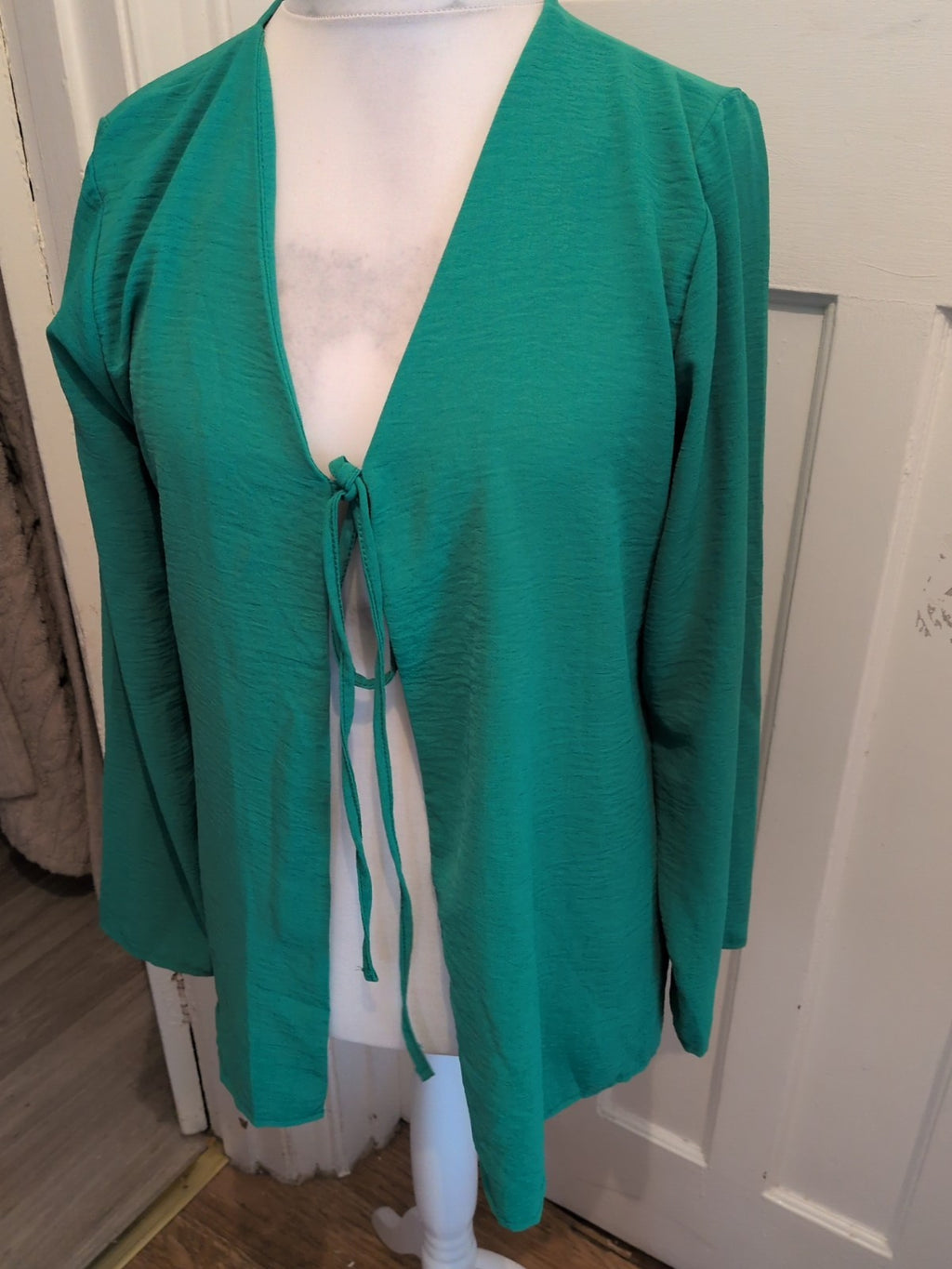 Boohoo 14 Green Long Sleeve Front Tie Open Blouse
