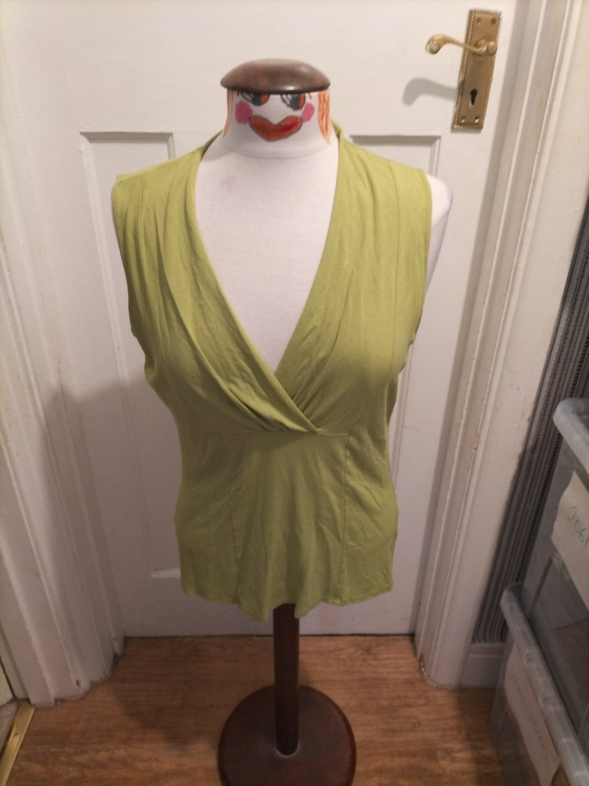 Ladies Marks And Spencer Size 16 Lime Sleeveless Blouse