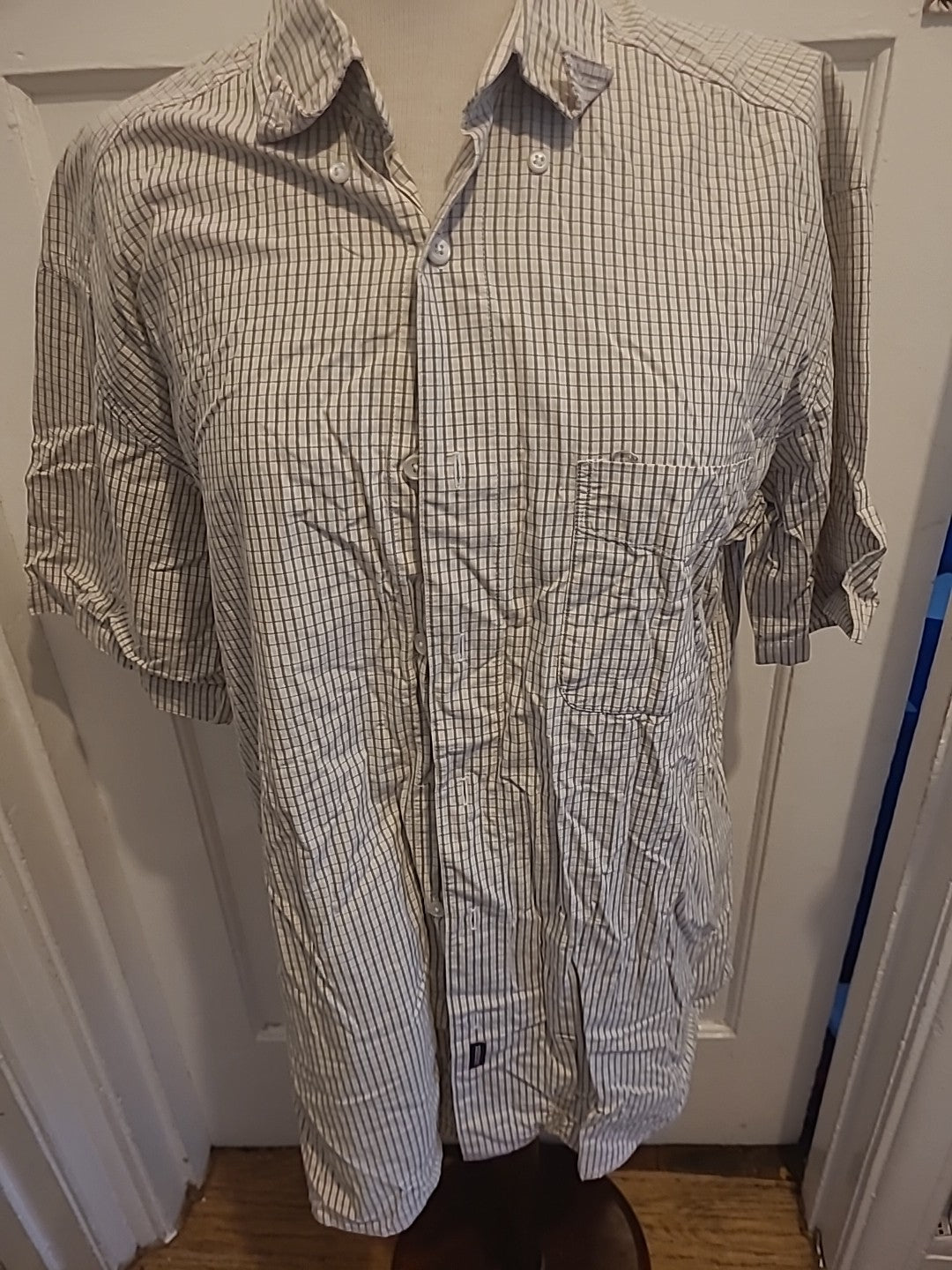 Mens Dockers Size Large Grey/Beige Check Short Sleeved Shirt