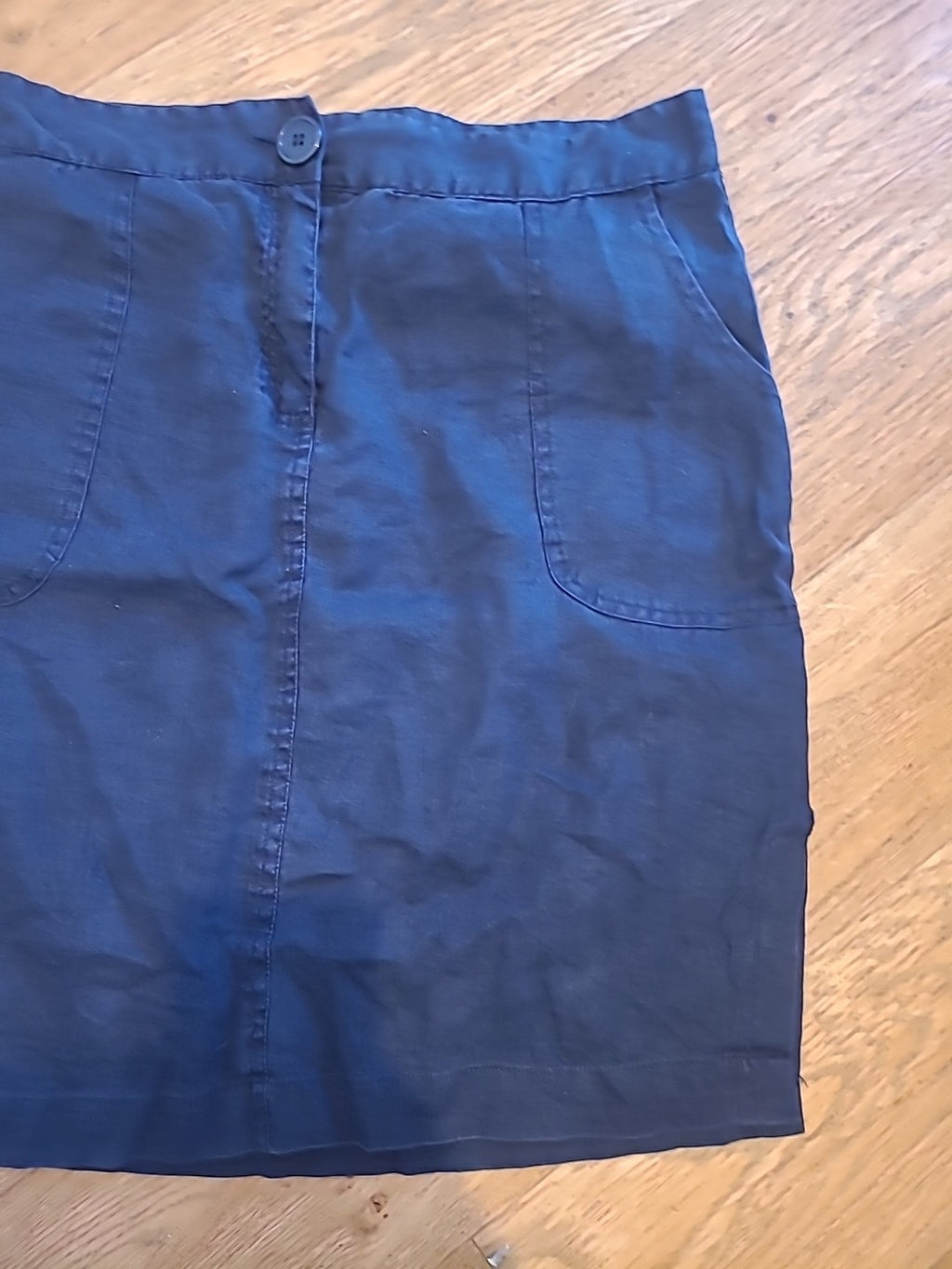 Ladies Julia Bergovich Size Euro 38 Navy Midi Skirt
