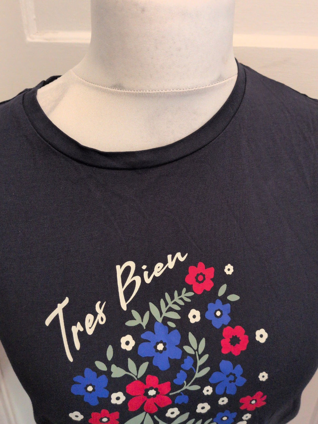 Tu 10 Navy Tres Bien Floral Short Sleeve T-shirt