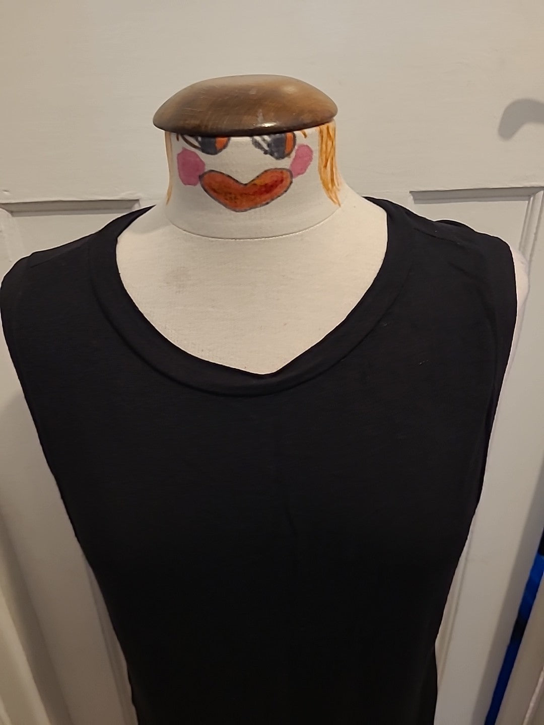 Ladies Boohoo Size 6 Black Sleeveless Dress