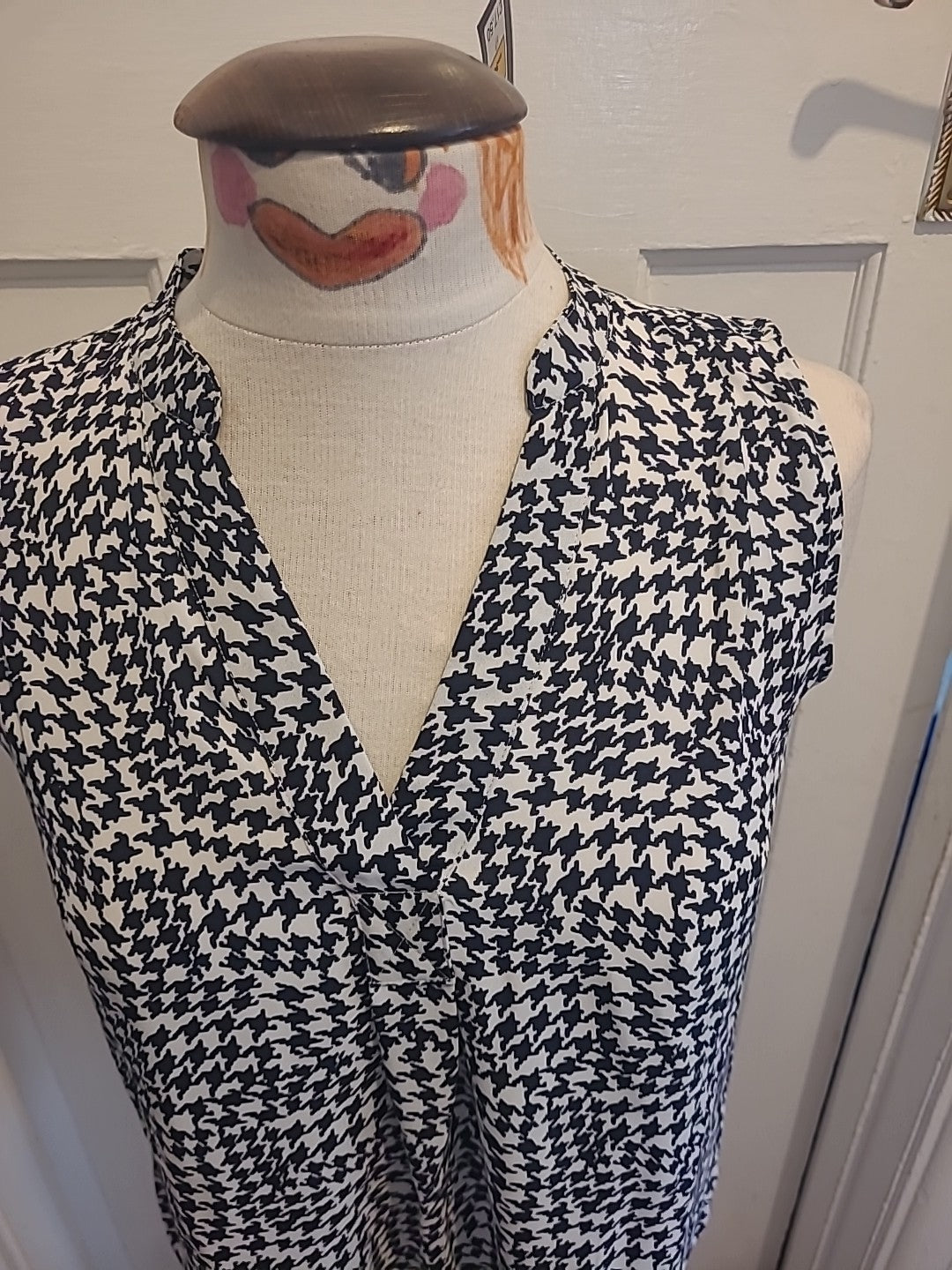 Brand New Ladies Marks And Spencer Size 6 Black White Patterned Sleeveless...