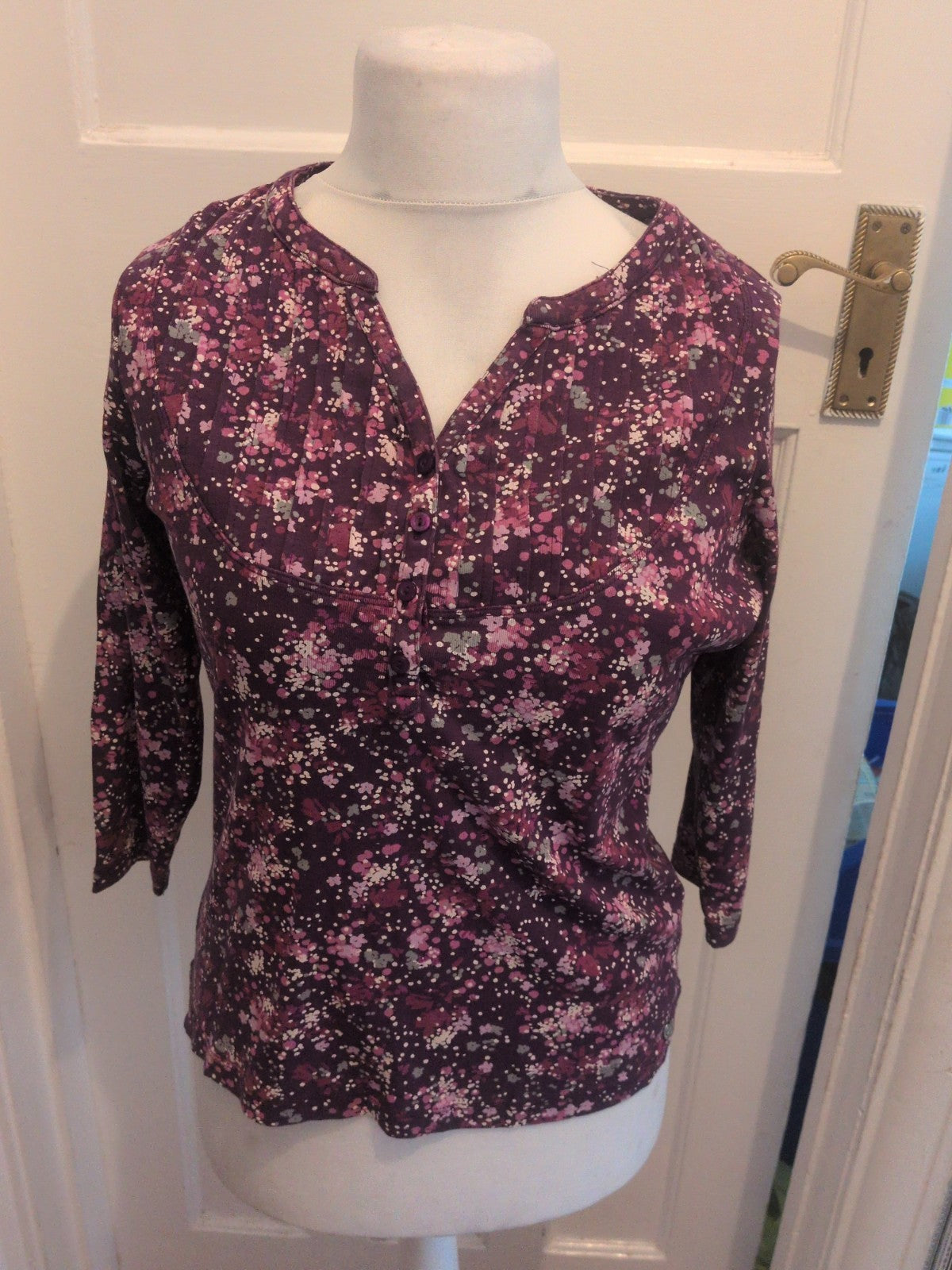 Ladies Purple Floral Top MAINE size 14 3/4 Sleeve Free Delivery