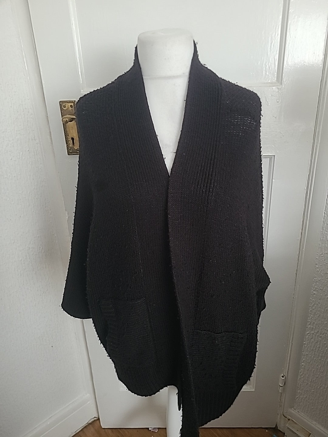 Ladies Wallis Size Medium Black Knit Cardigan