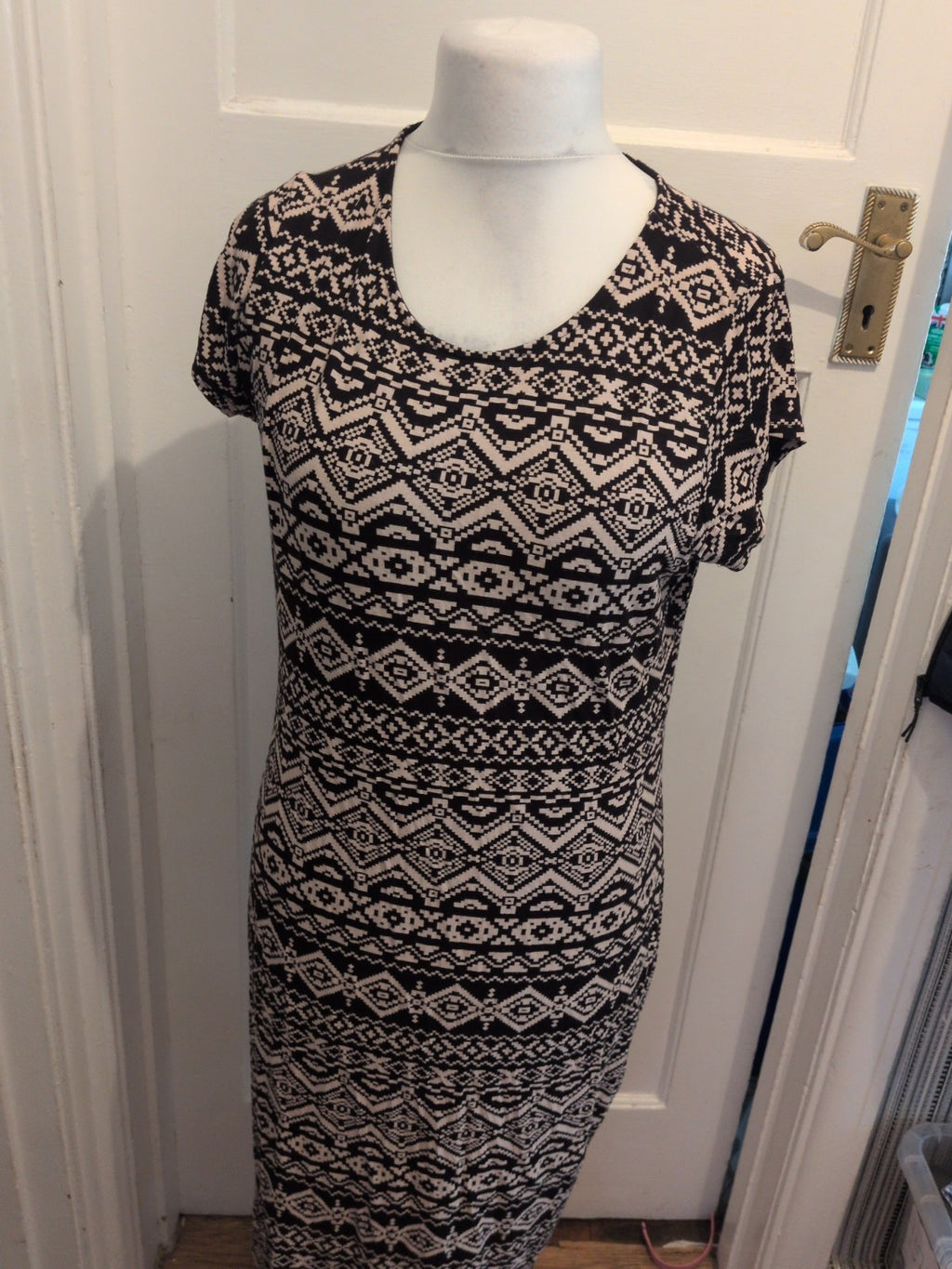 Select 18 Pale Brown And Black Short Sleeve Straight Dress