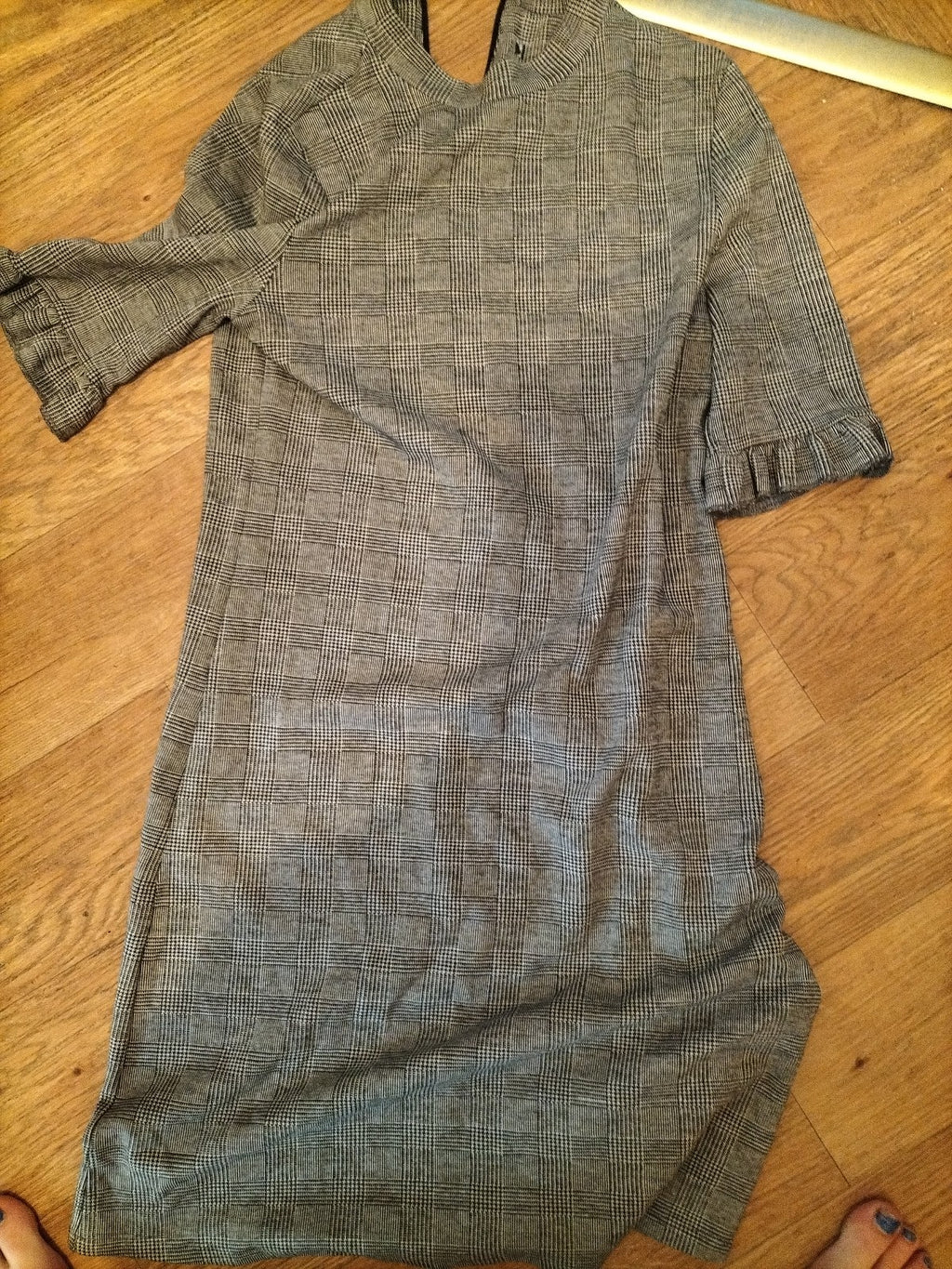 Ladies Marks And Spencers Size 10r Grey Frill Sleeve Dress
