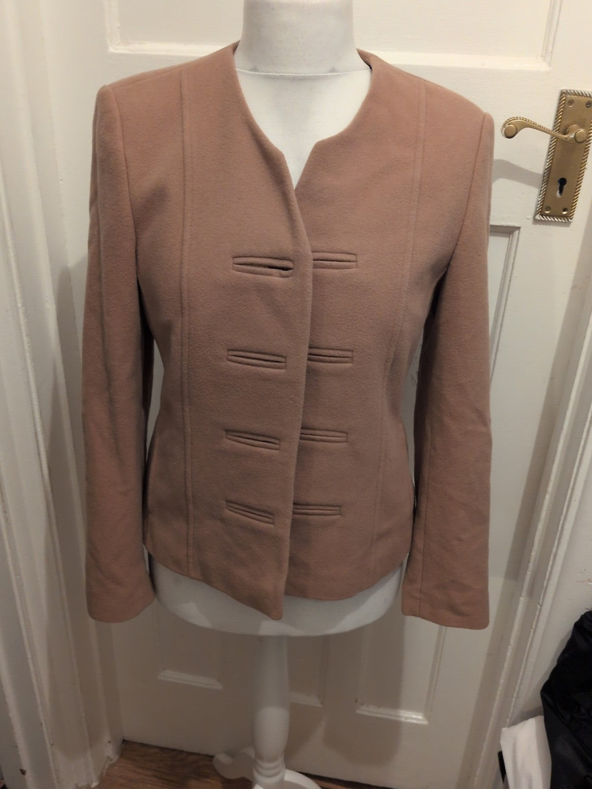 Gray And Osbourn 12 Beige Lined Jacket