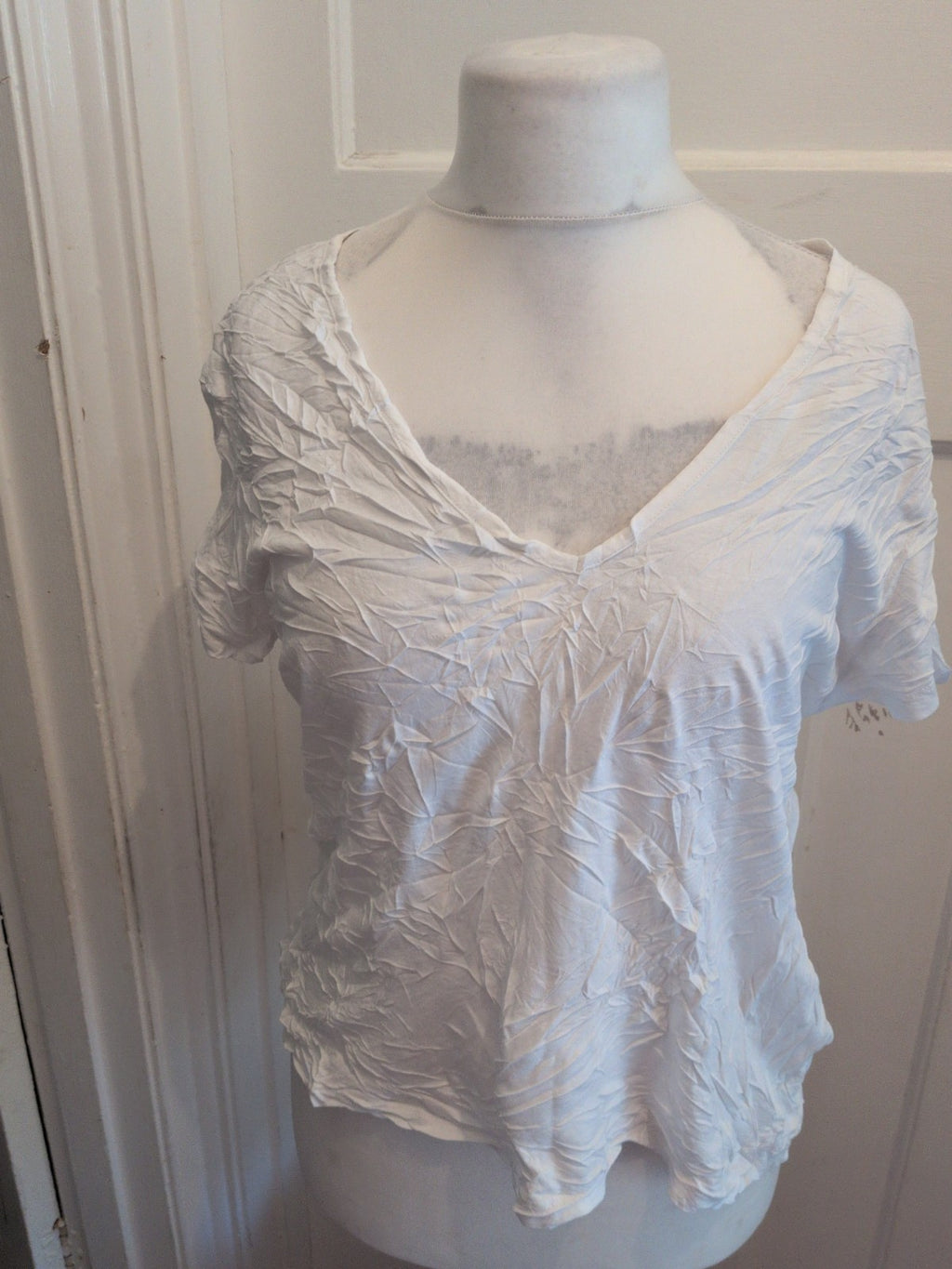 ASOS 18 White Short Sleeve Scoop V Neck T-shirt