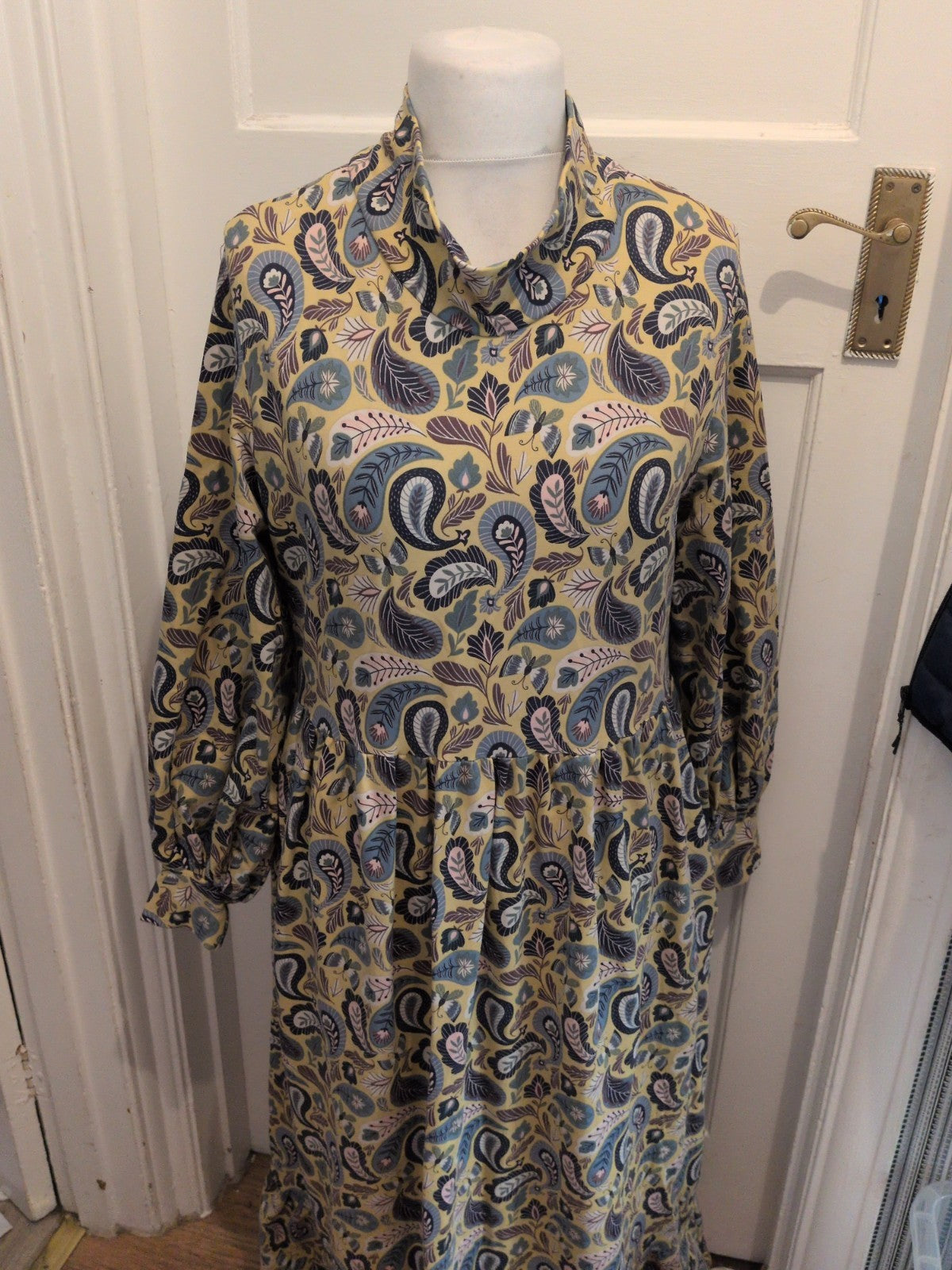 2xl(22-24) Yellow Leaf Patterned High Neck Long Sleeve Long Length Dress