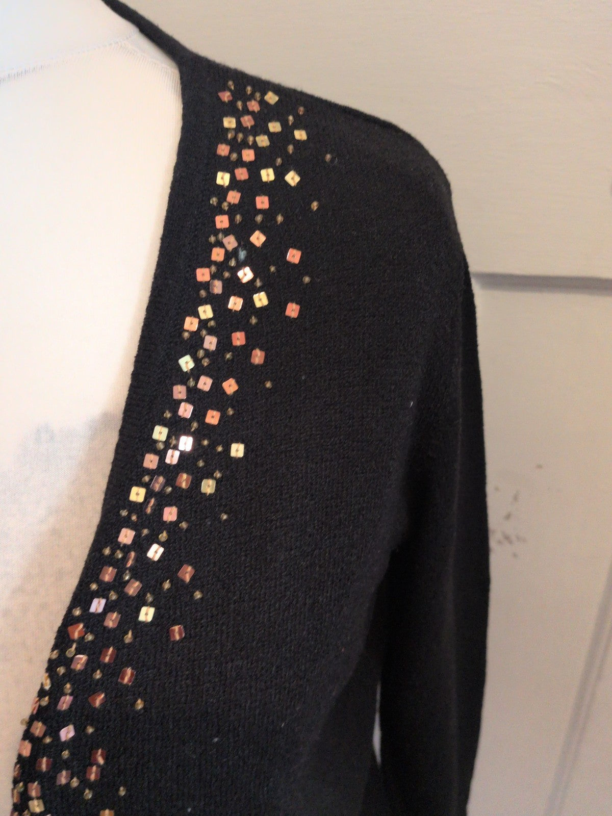 Ladies Berkertex Petite Size 16 Black With Gold Open Long Sleeve Blouse
