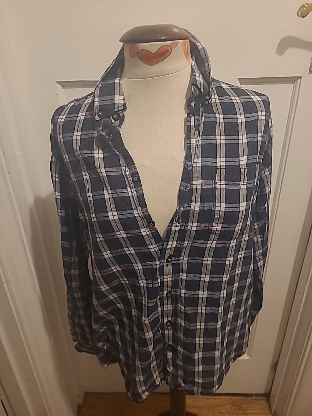 Mens Dressman Size Medium Check Long Sleeved Shirt