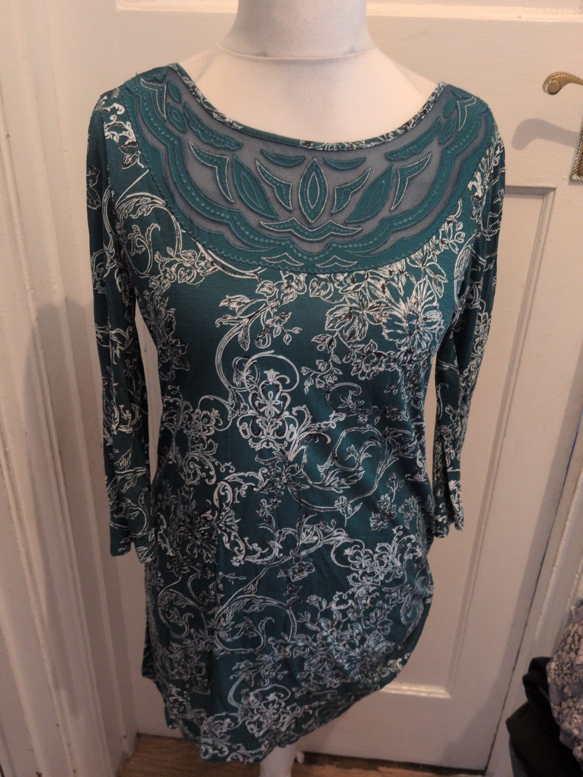 Ladies Next Size 8 Green Aztec Long Sleeve Dress Midi