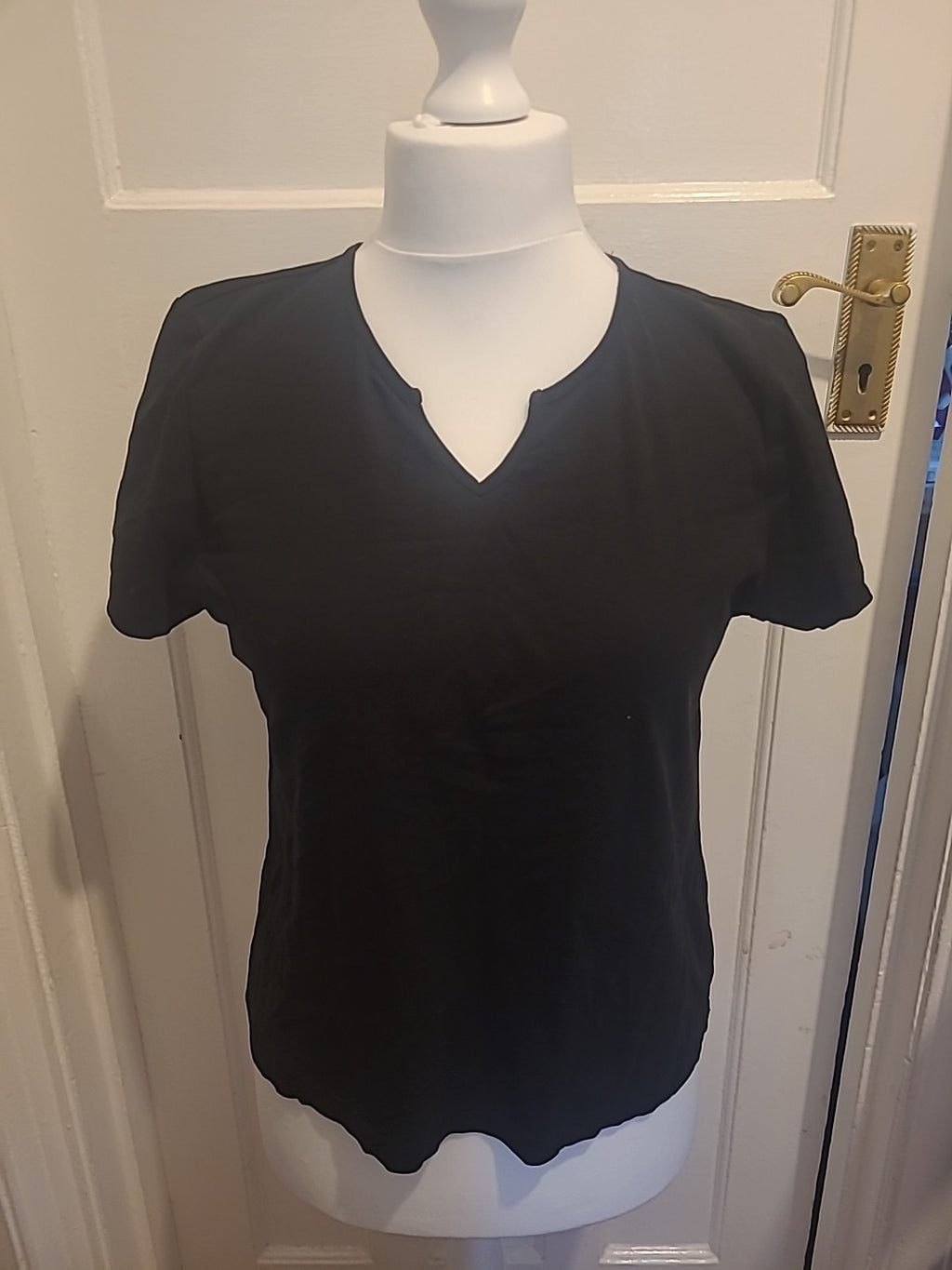 Ladies BM Size Medium Black Short Sleeved V Neck Tshirt