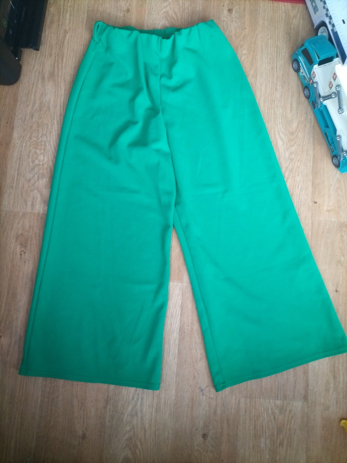 Ladies New Look Size 10 Green Elasticated Trousers