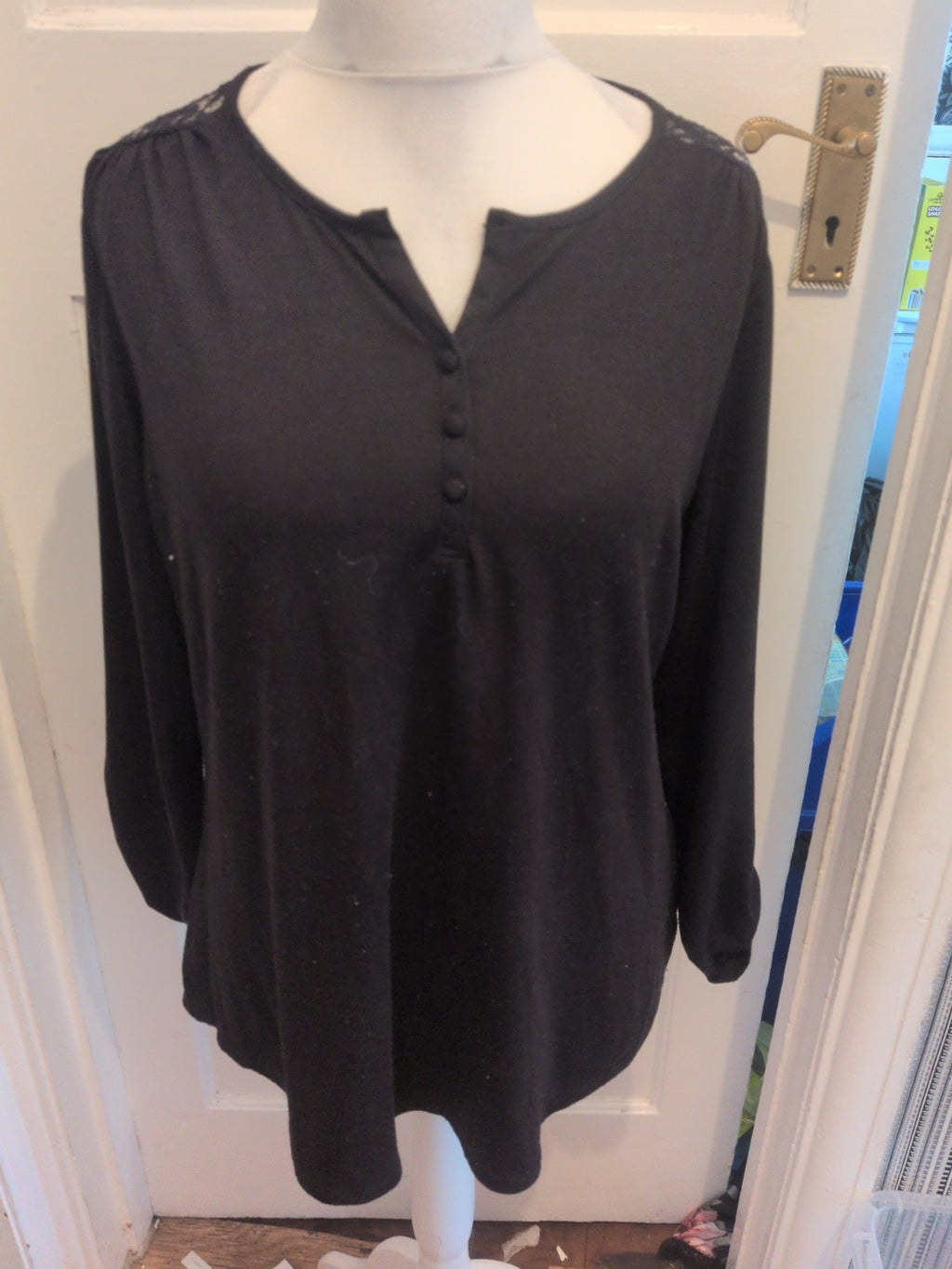 Primark Large Ladies Black/lace Top 3/4 Sleeve Free Delivery
