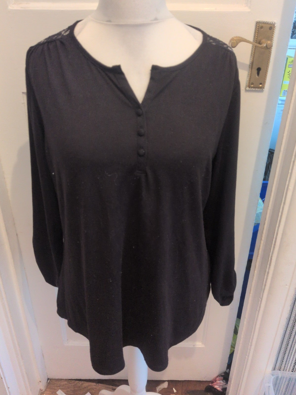 Primark Large Ladies Black/lace Top 3/4 Sleeve Free Delivery