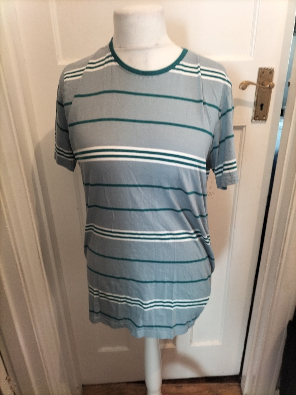 Mens Brave Soul Size L Blue And Teal Short Sleeved Tshirt