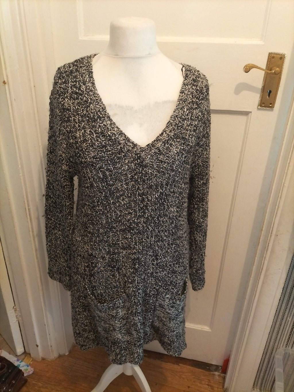 Ladies H&M Medium Black/Grey/White Flecked Jumper