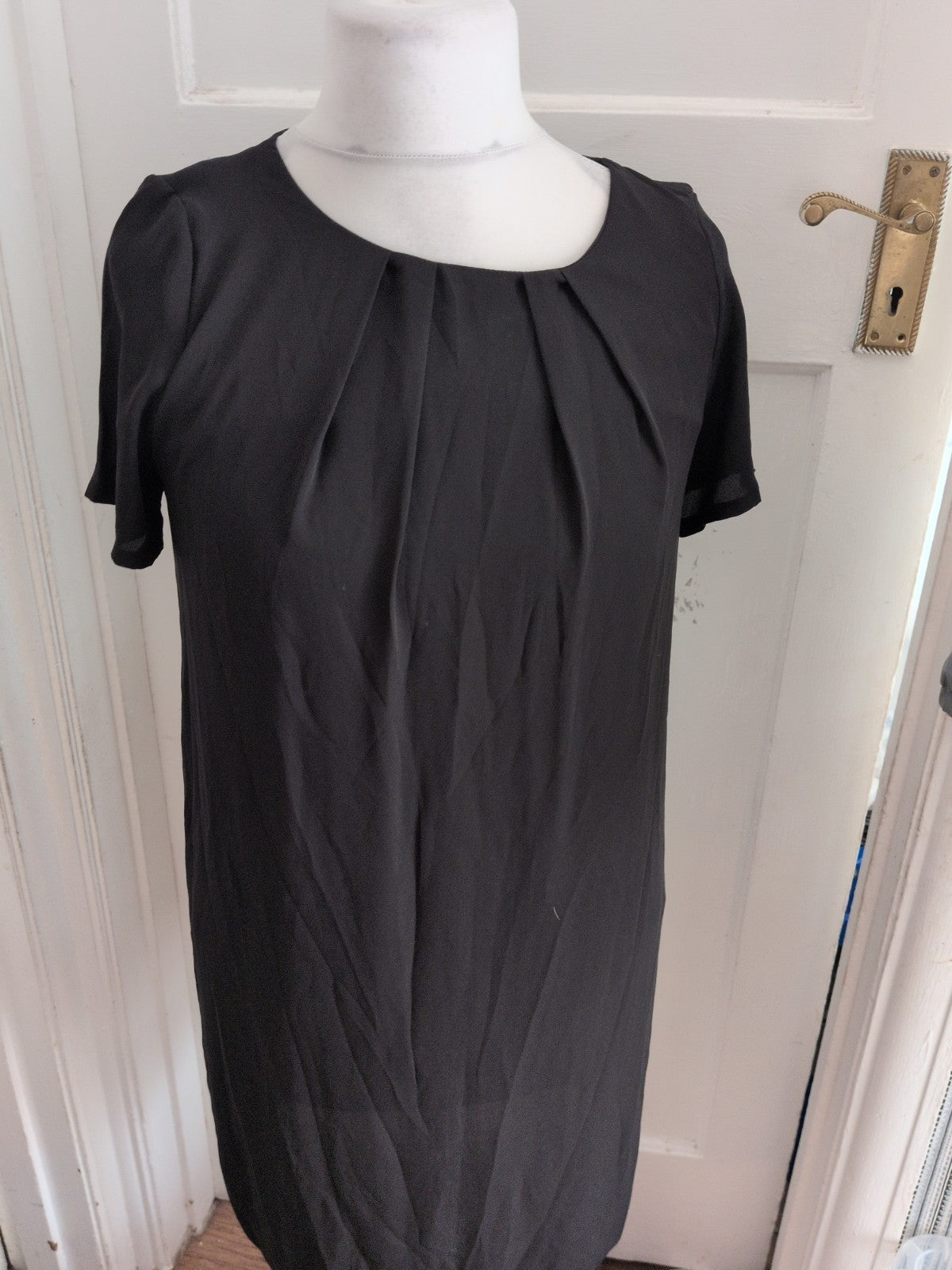 Tu 10 Black Short Sleeve Lined Midi Dress