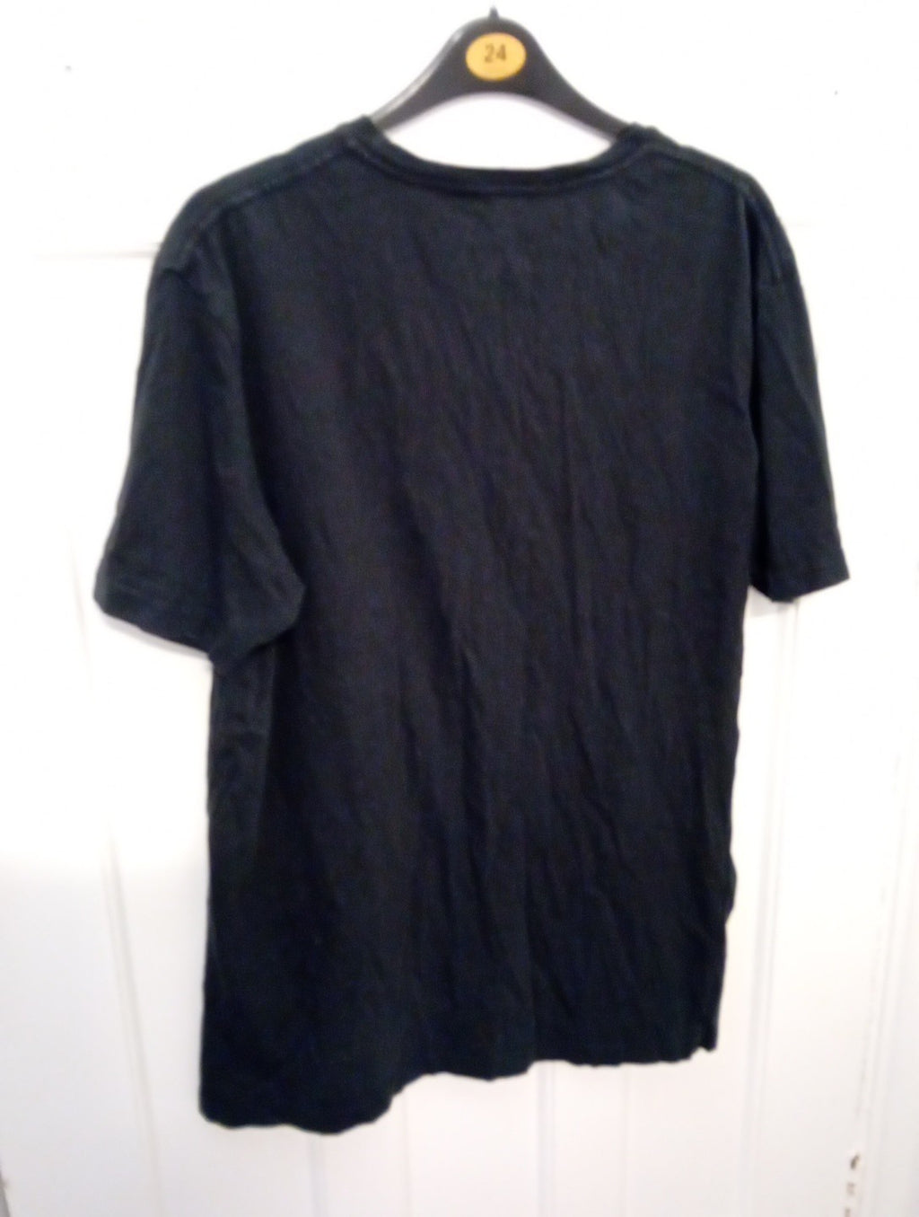 Mens T.shirt QUIKSILVER size Med Black