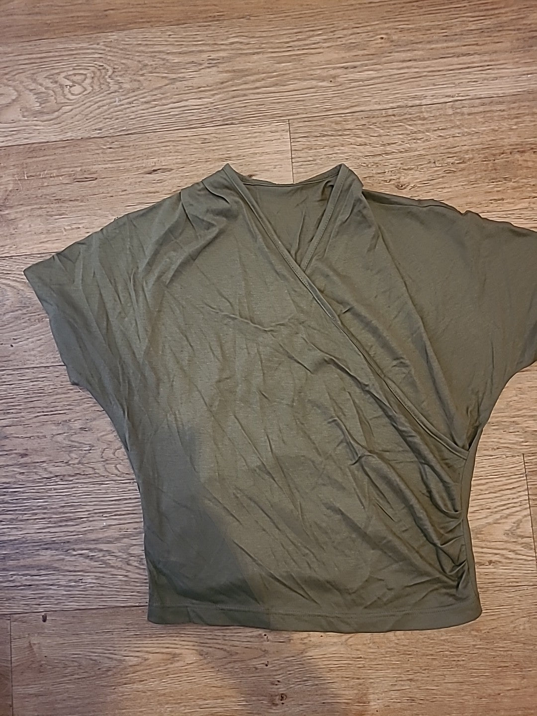 Ladies Size Small Khaki V Neck Criss Cross Short Sleeved Tshirt