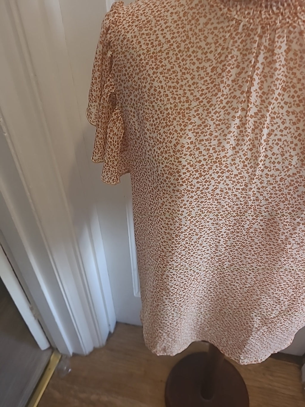 Ladies Shein Size Large Orange/White Short Sleeved Tshirt