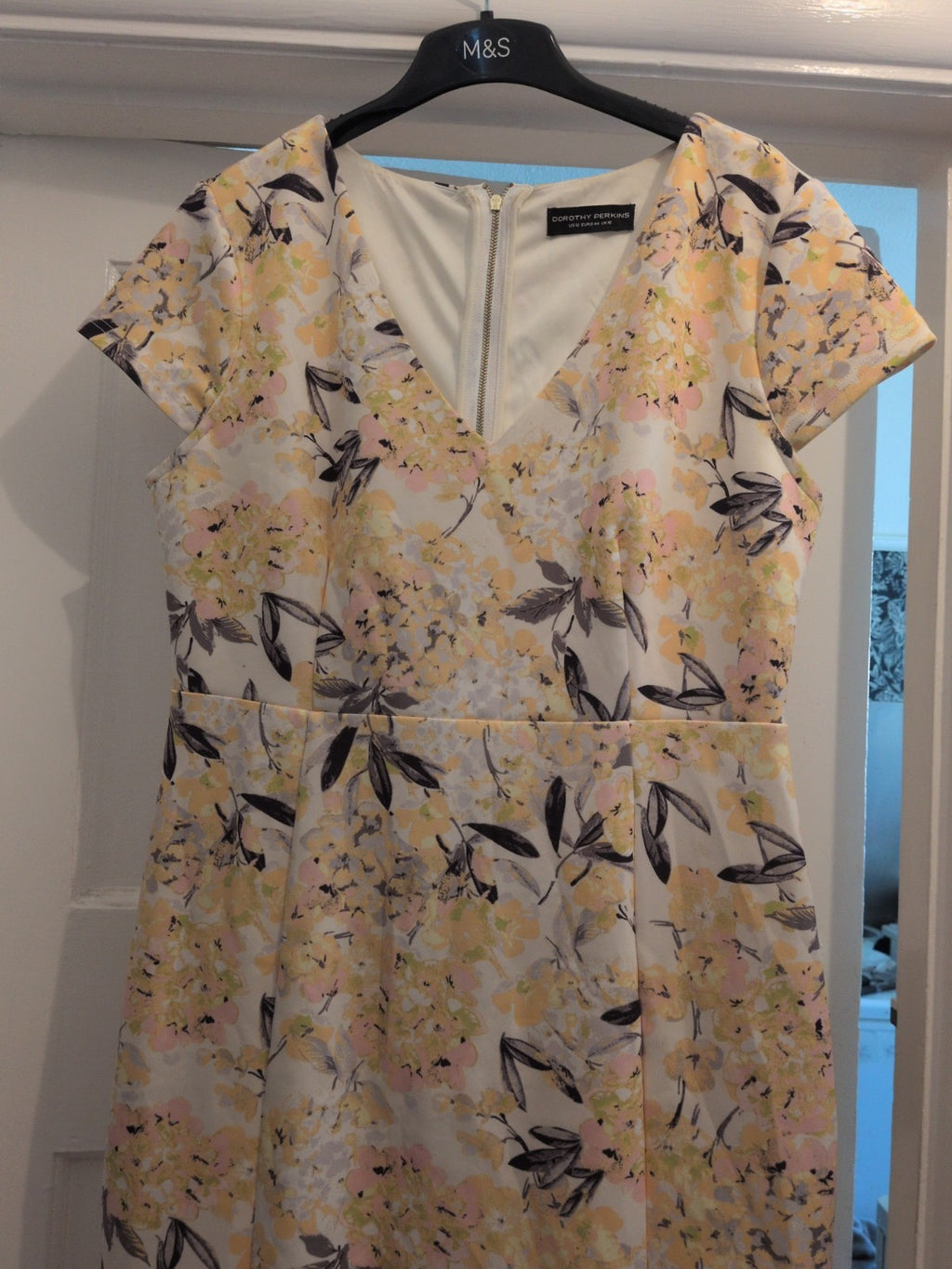 Dorothy Perkins 16 Yellow Floral Sleeveless Dress