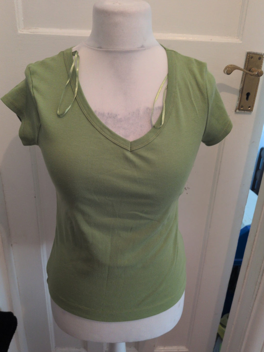 George 10 Green Short Sleeve T-shirt V Neck