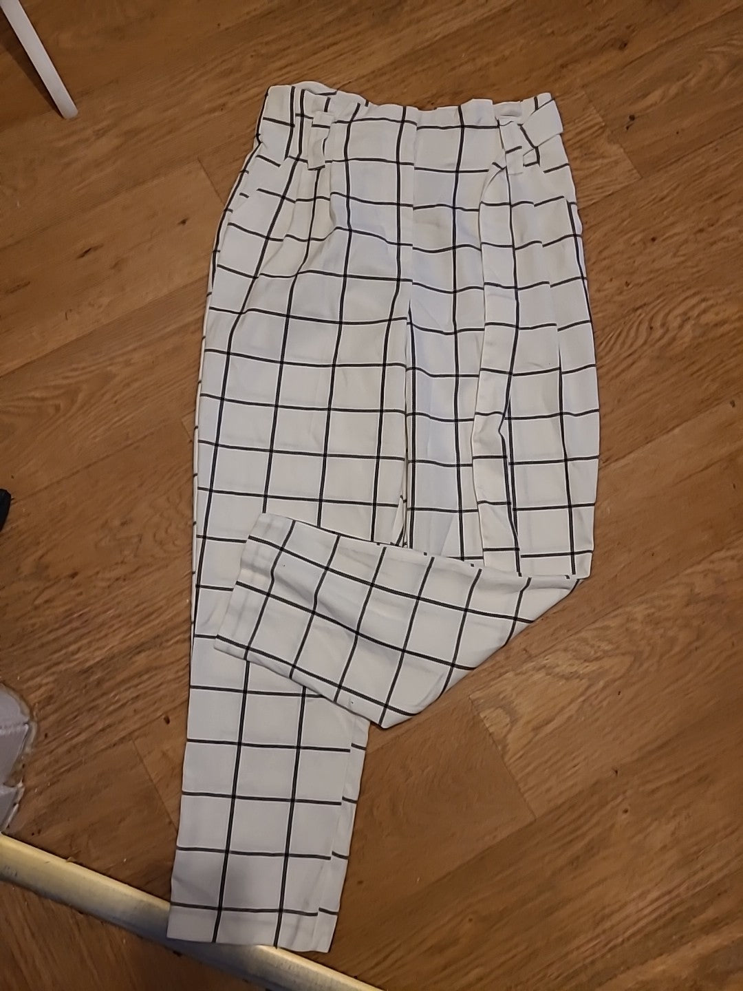 Ladies Primark Size 12 Belted Check White Trousers