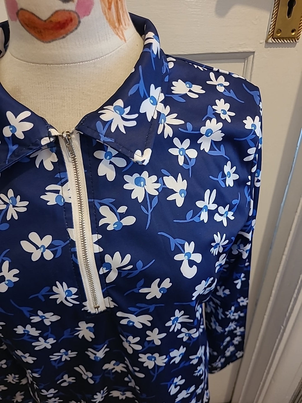 Ladies Large Deep Blue White Flowers Long Sleeved Pullover Top