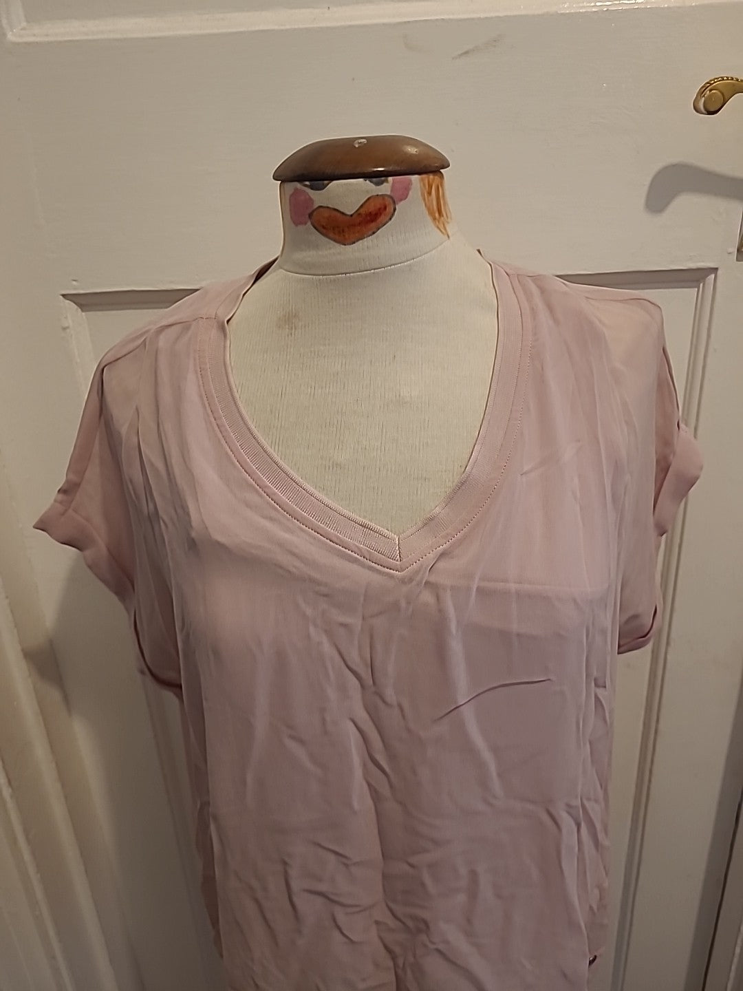Ladies Badgley Mischka Size Small Lilac Short Sleeve Top