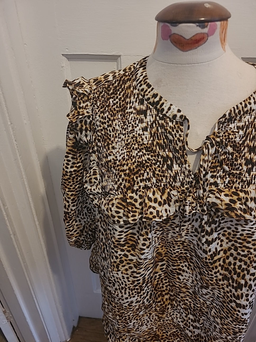 Ladies Papaya Size 22 Leopard Print Shorts Sleeve Blouse