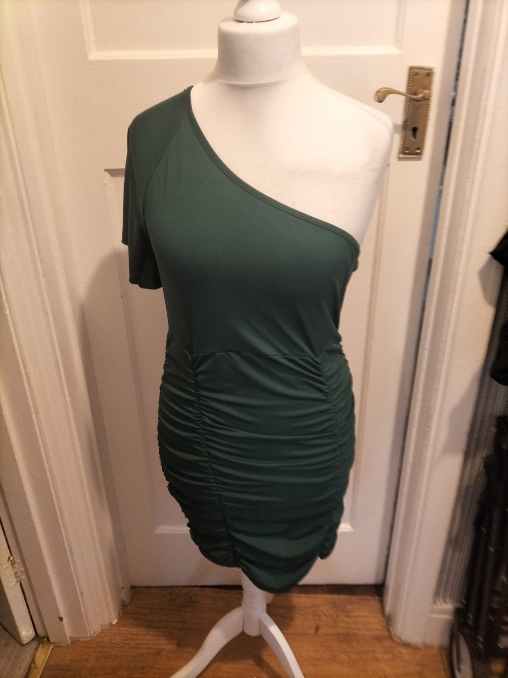 Ladies Size XL Bottle Green Cold Shoulder Ruched Dress