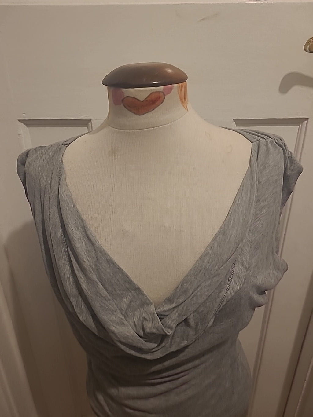Ladies Miss Selfridge Size 8 Grey Scoop Neck Short Sleeved Dress