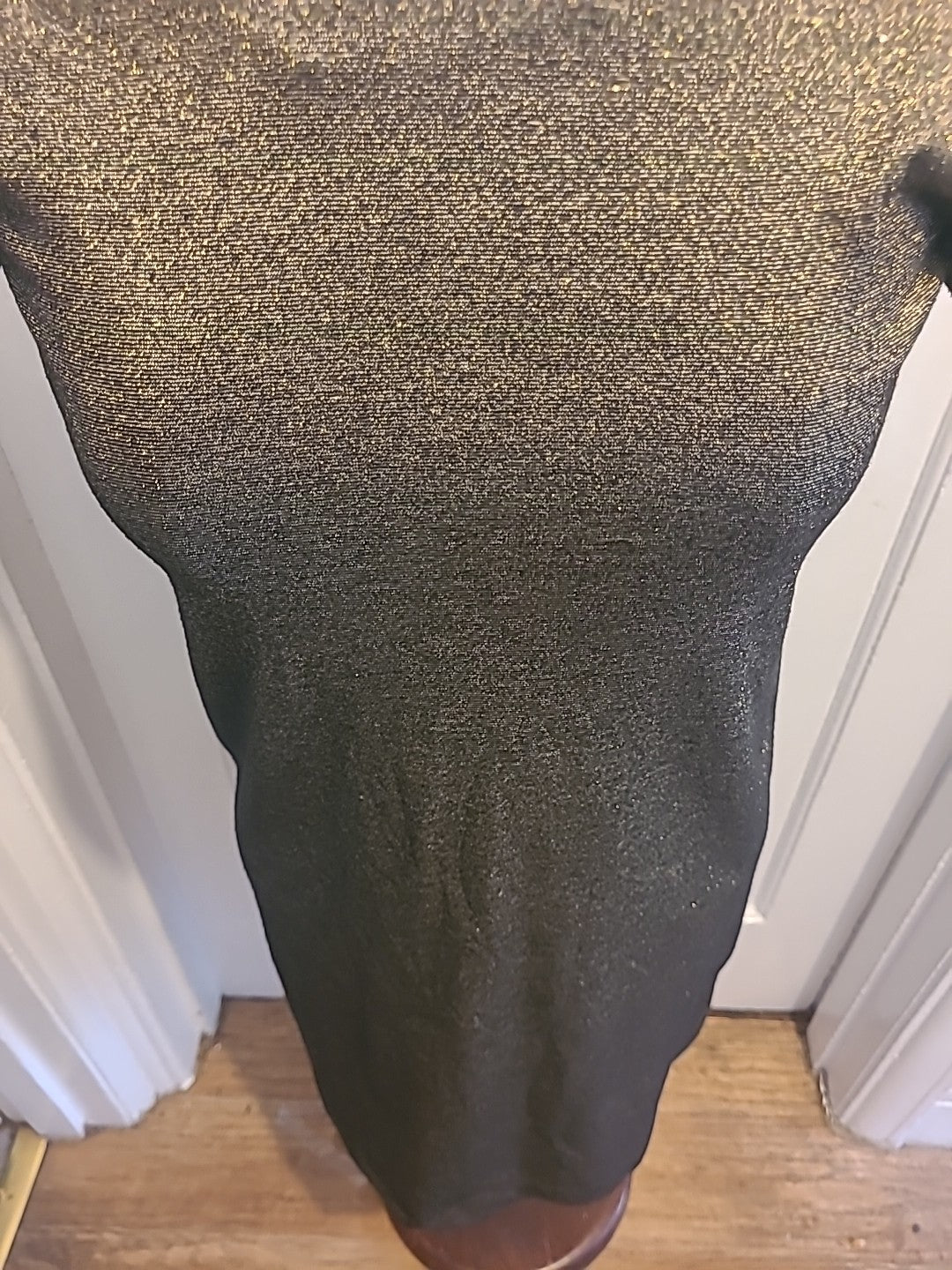 Ladies Monki Size XS Short Sleeve Black / Gold Dress