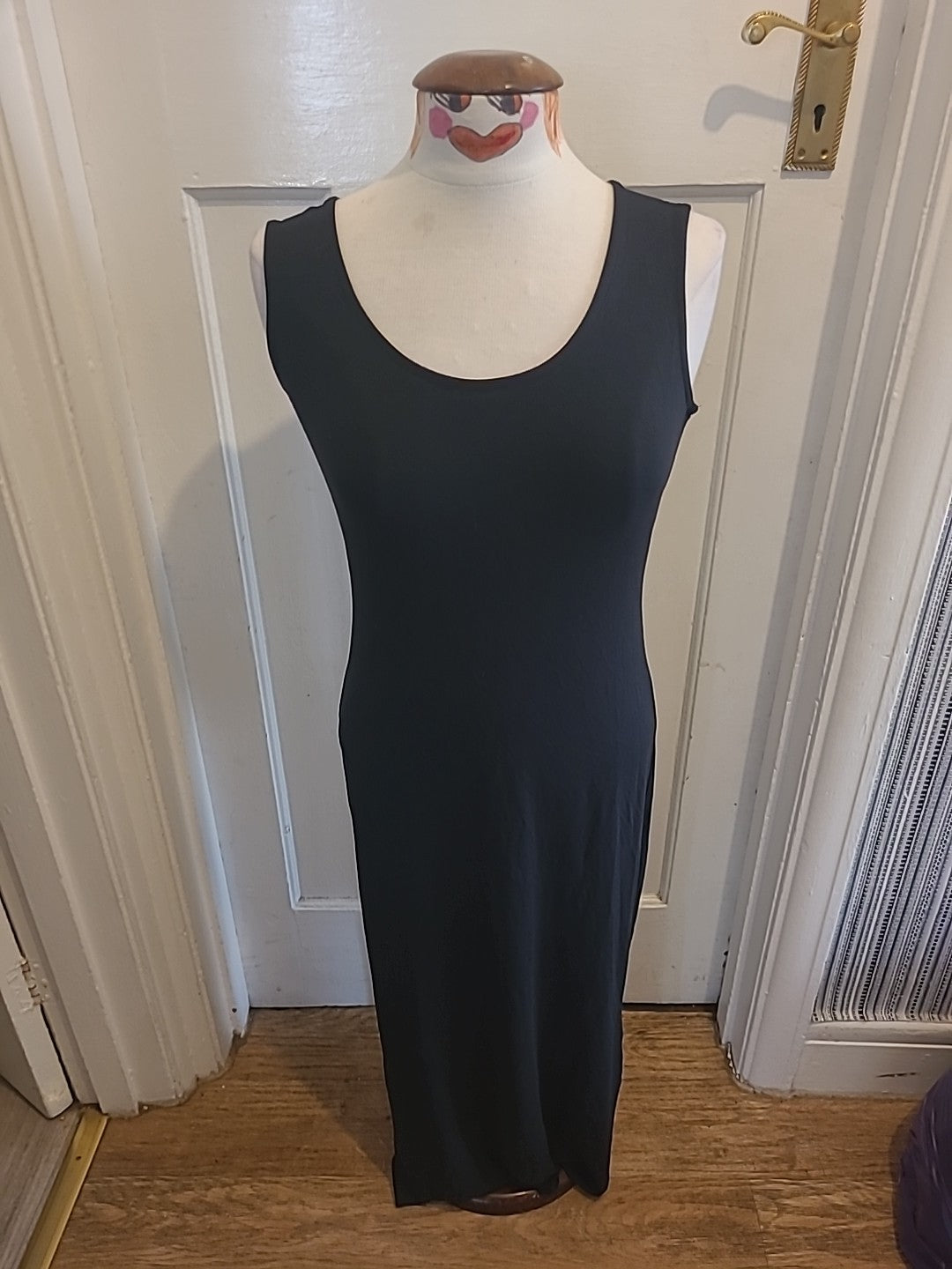 Ladies Find Size Small Black Split Hem Sleeveless Long Length Dress