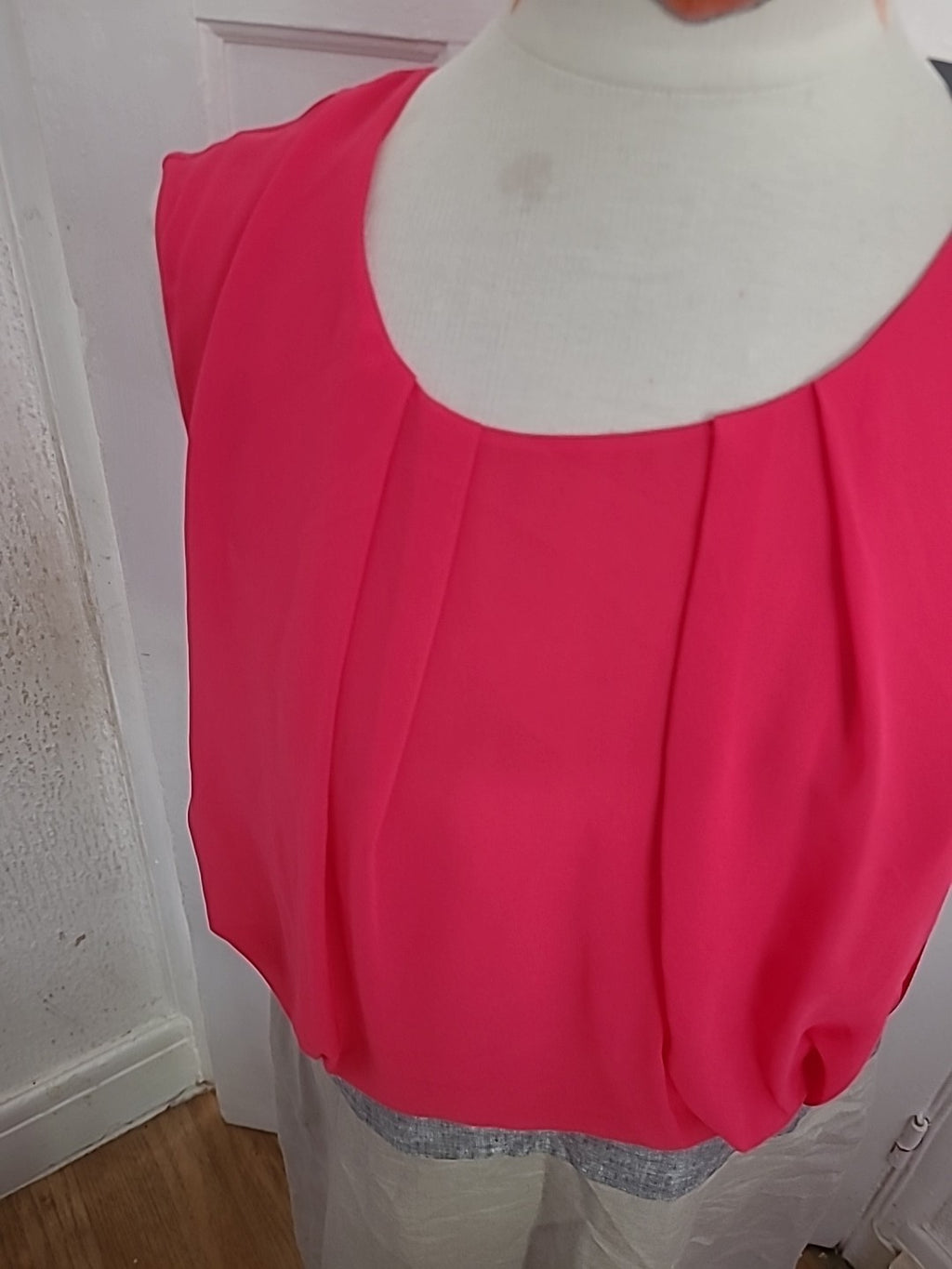 Brand New Ladies Papaya Size 16 Pink/Beige Sleeveless Dress