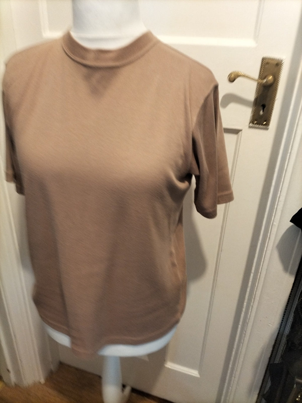 Ladies Bonmarche Size Small Brown Short Sleeved Lightweight Jumper