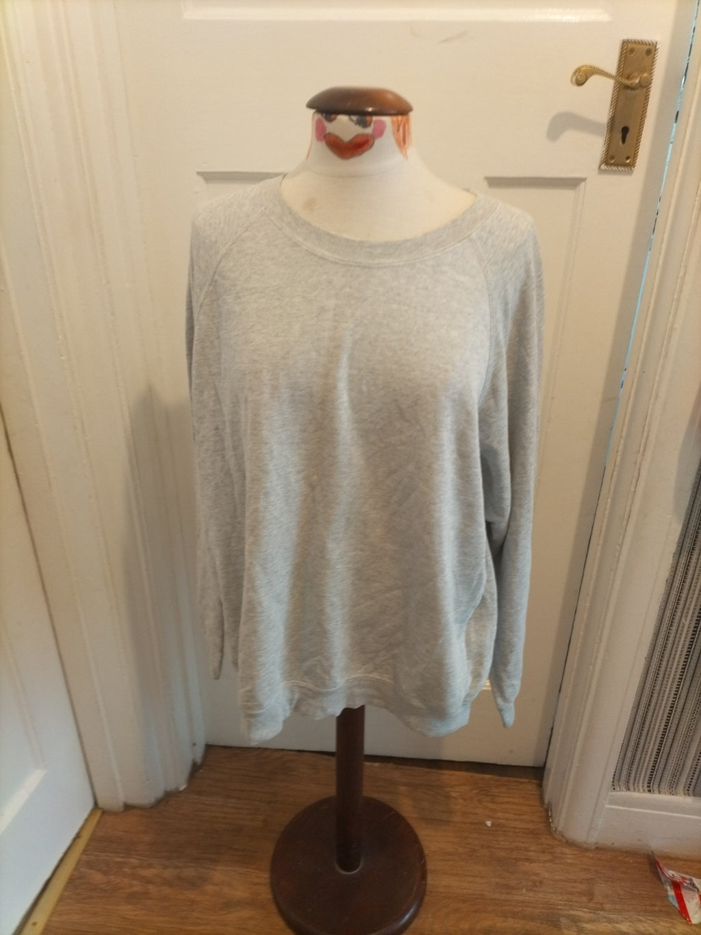 Mens Fruit Of The Loom Size XL Grey Long Sleeved Sweatshirt