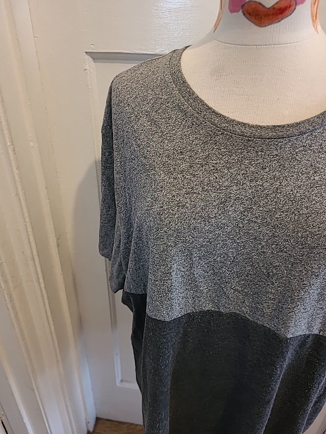 Mens Tu Size 2xl Two Tone Grey Short Sleeved Tshirt