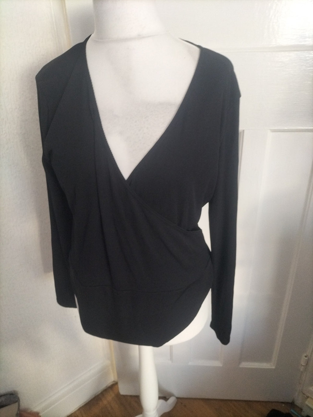 Ladies Flounce Clue Size 24 Black V Neck Bodysuit