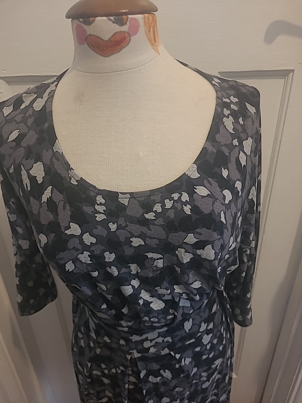 Ladies Laura Ashley Size 8 Camo Style Long Sleeved Dress