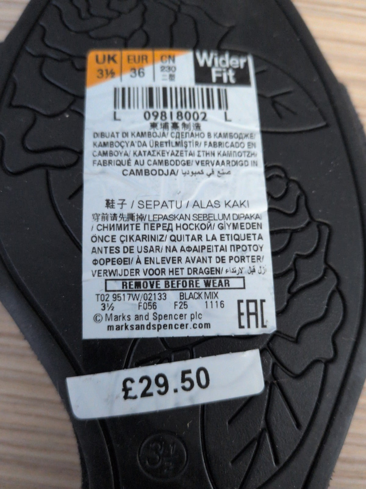 Brand New Foot Glove 3.5 Wider Fit Sandals RRP £29.50