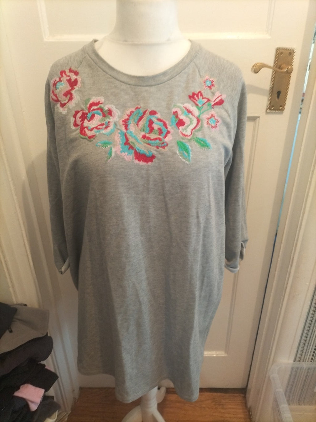 Ladies Tu Size 18 Grey Floral Embroidery Long Sleeved Jumper Dress