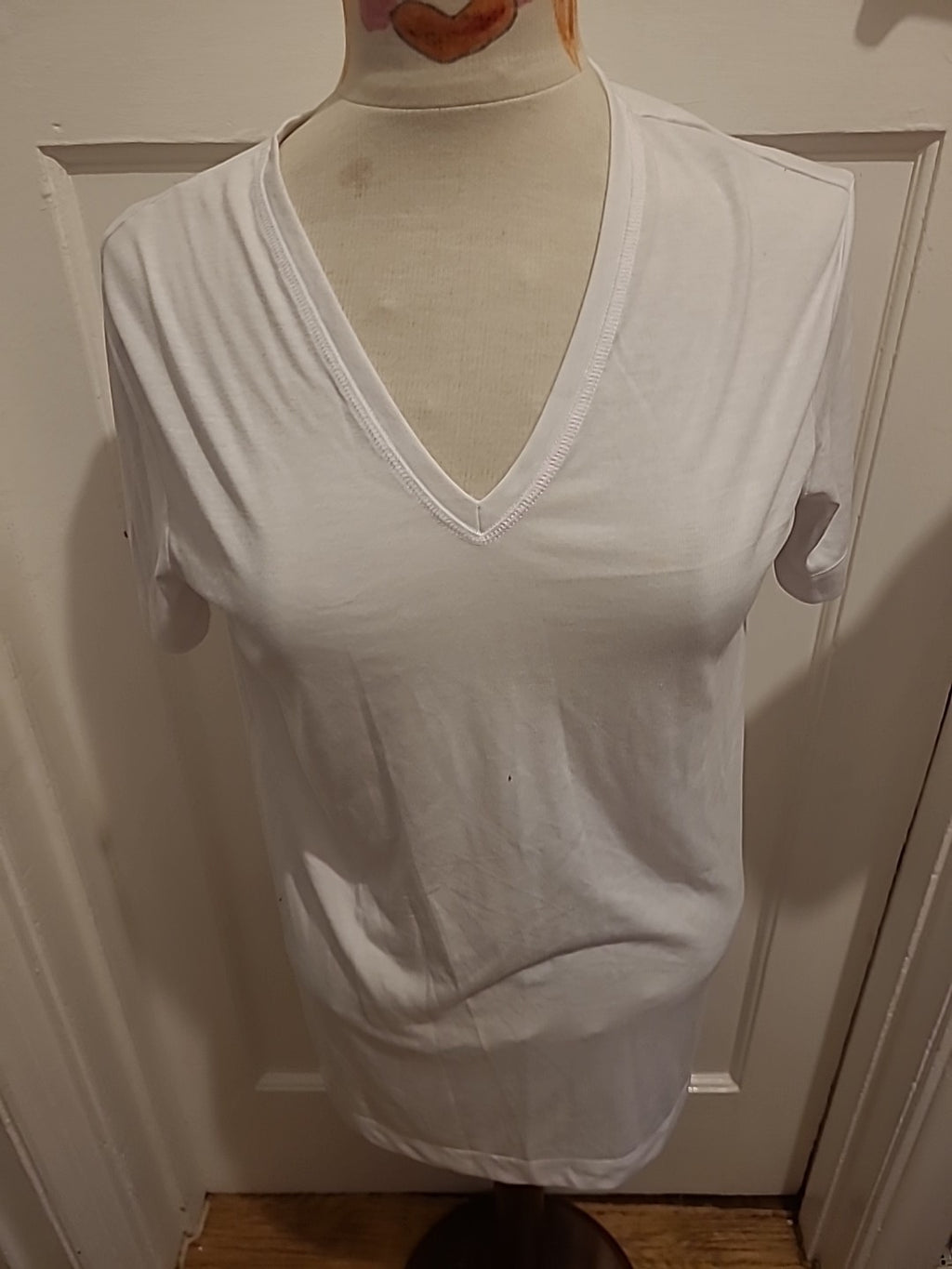 Ladies Marks And Spencer Size 8 V Neck Longline Tshirt(Small Marks On Front)
